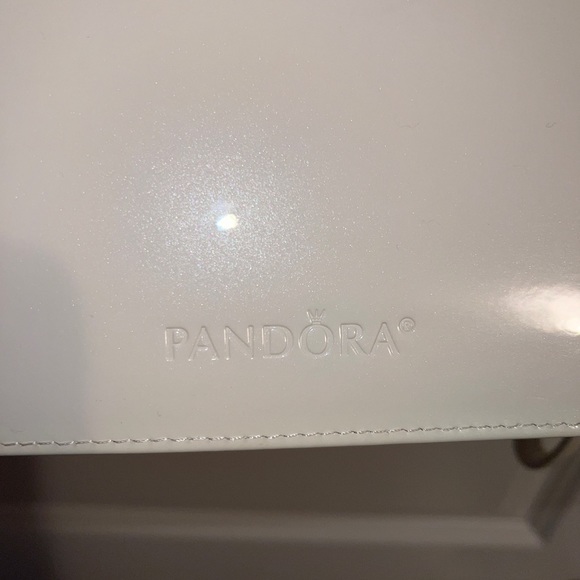 Pandora White Envelope Clutch Purse - Picture 6 of 6